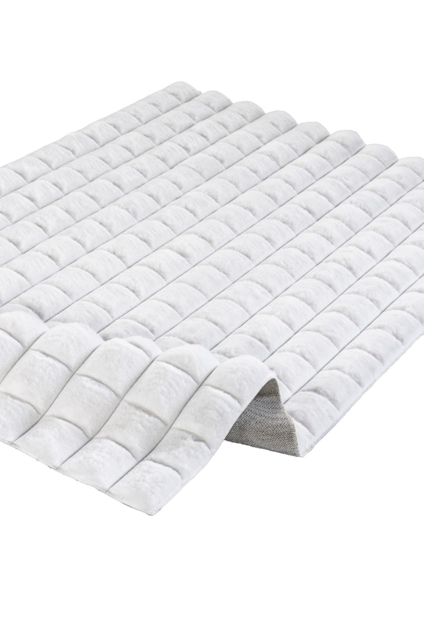 Diamante 7001 White Decorative Rug