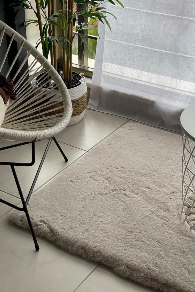 Polo 8707 Mink Decorative Rug
