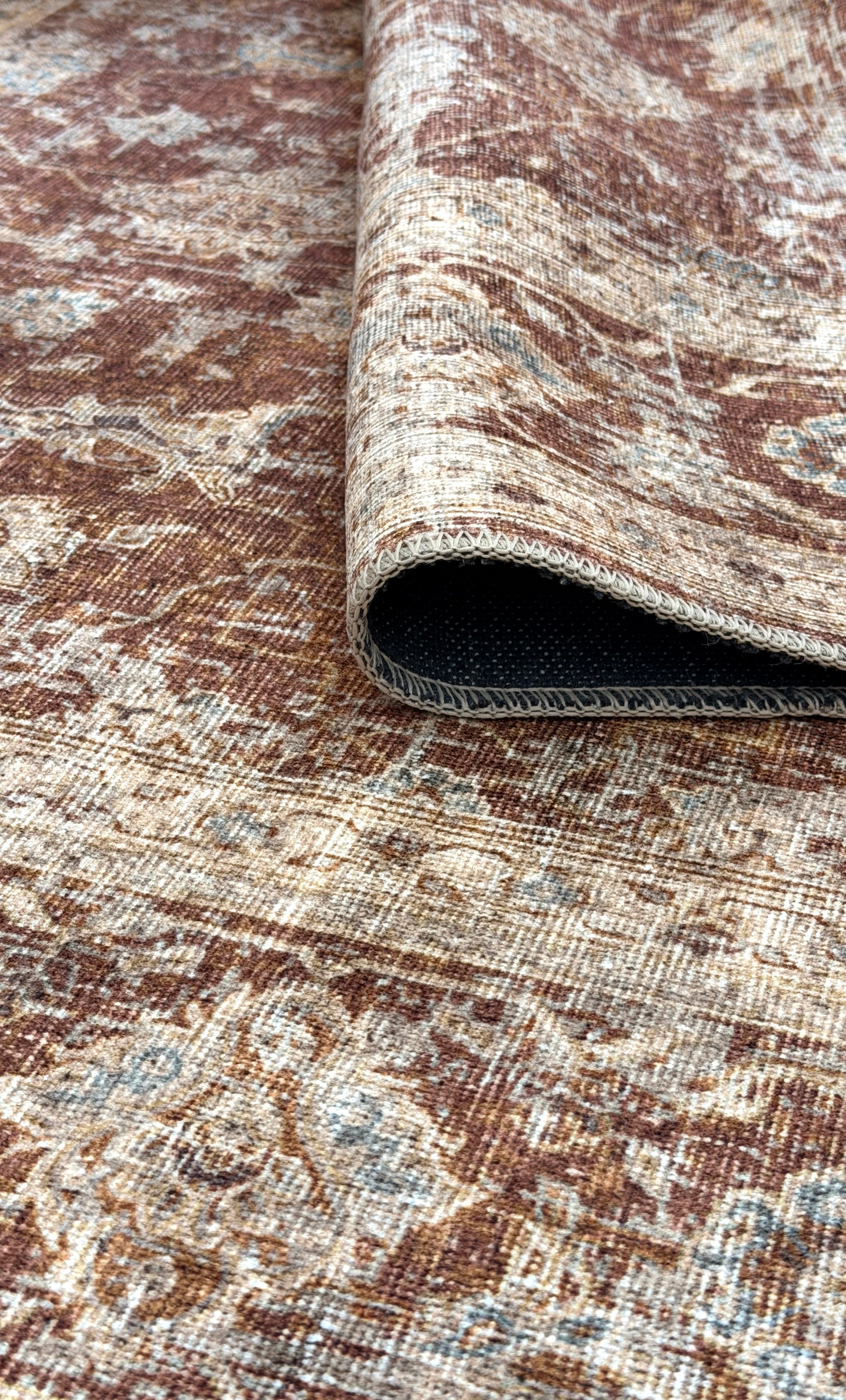 Velora 3033 - Decorative Machine-Woven Rug