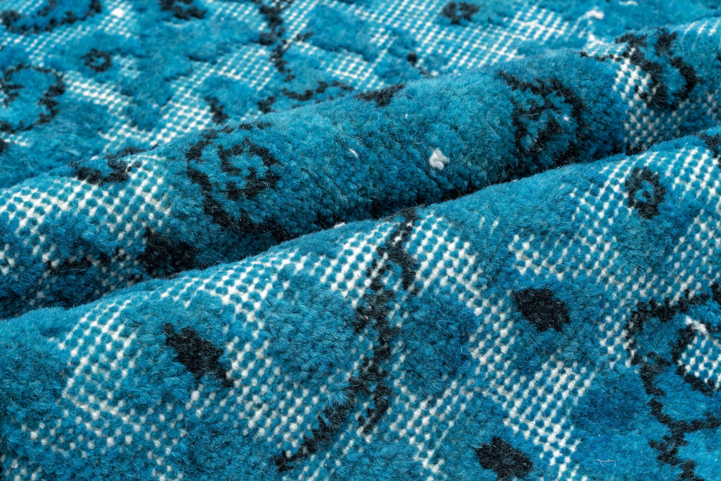 Turquoise Over Dyed Carved Rug 5'3'' x 8'6'' ft 160 x 259 cm