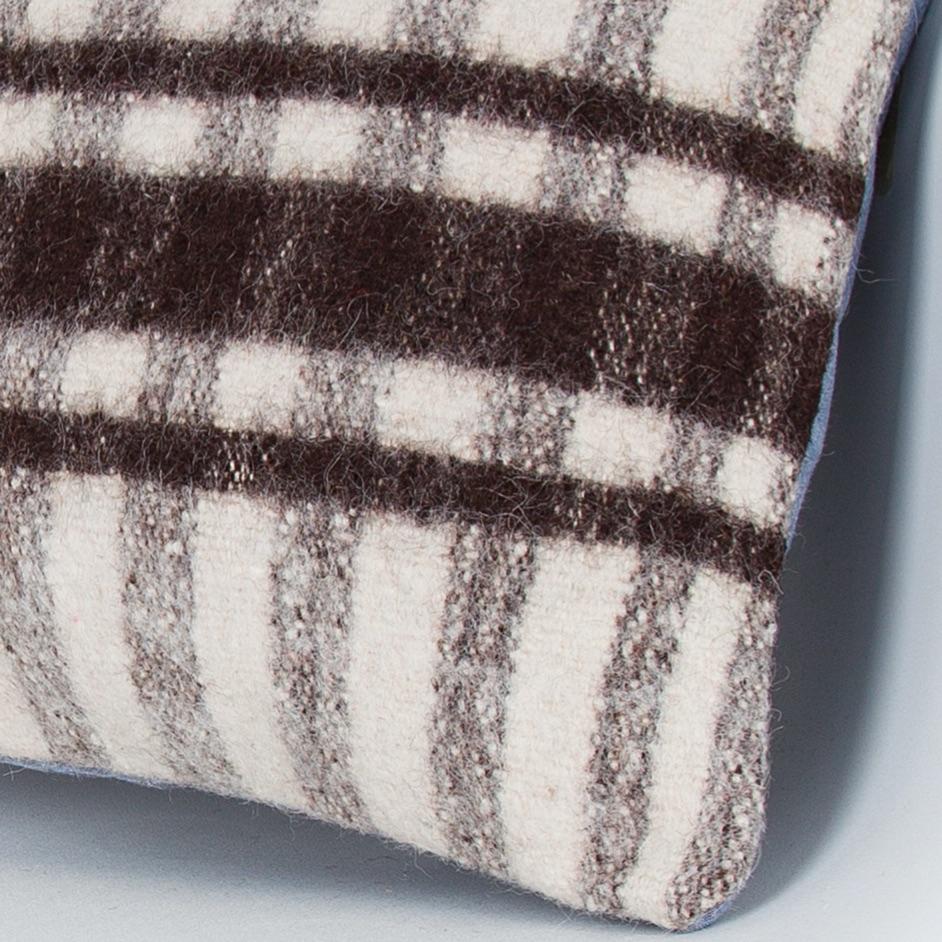Striped_Beige_Kilim Pillow Cover_16x16_Z1002_8379