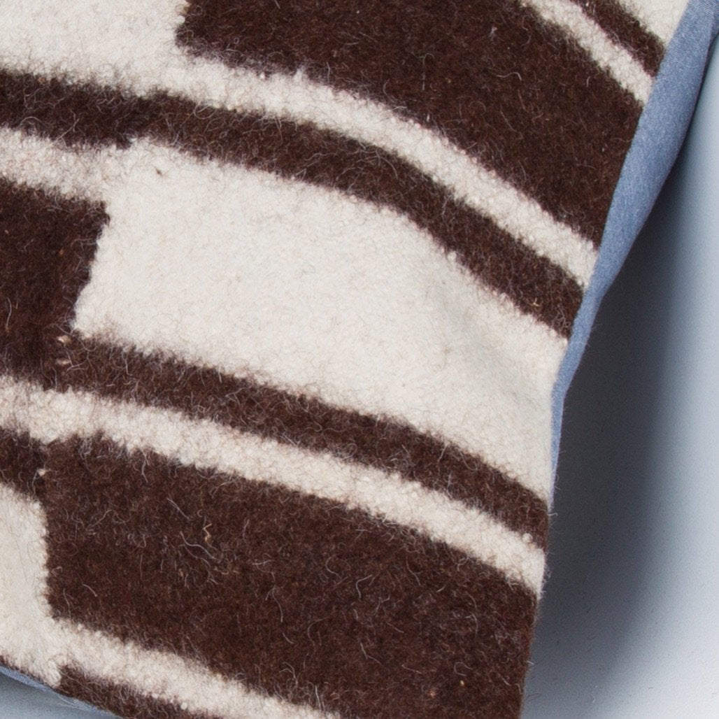 Striped_Beige_Kilim Pillow Cover_20x20_Z1002_9390