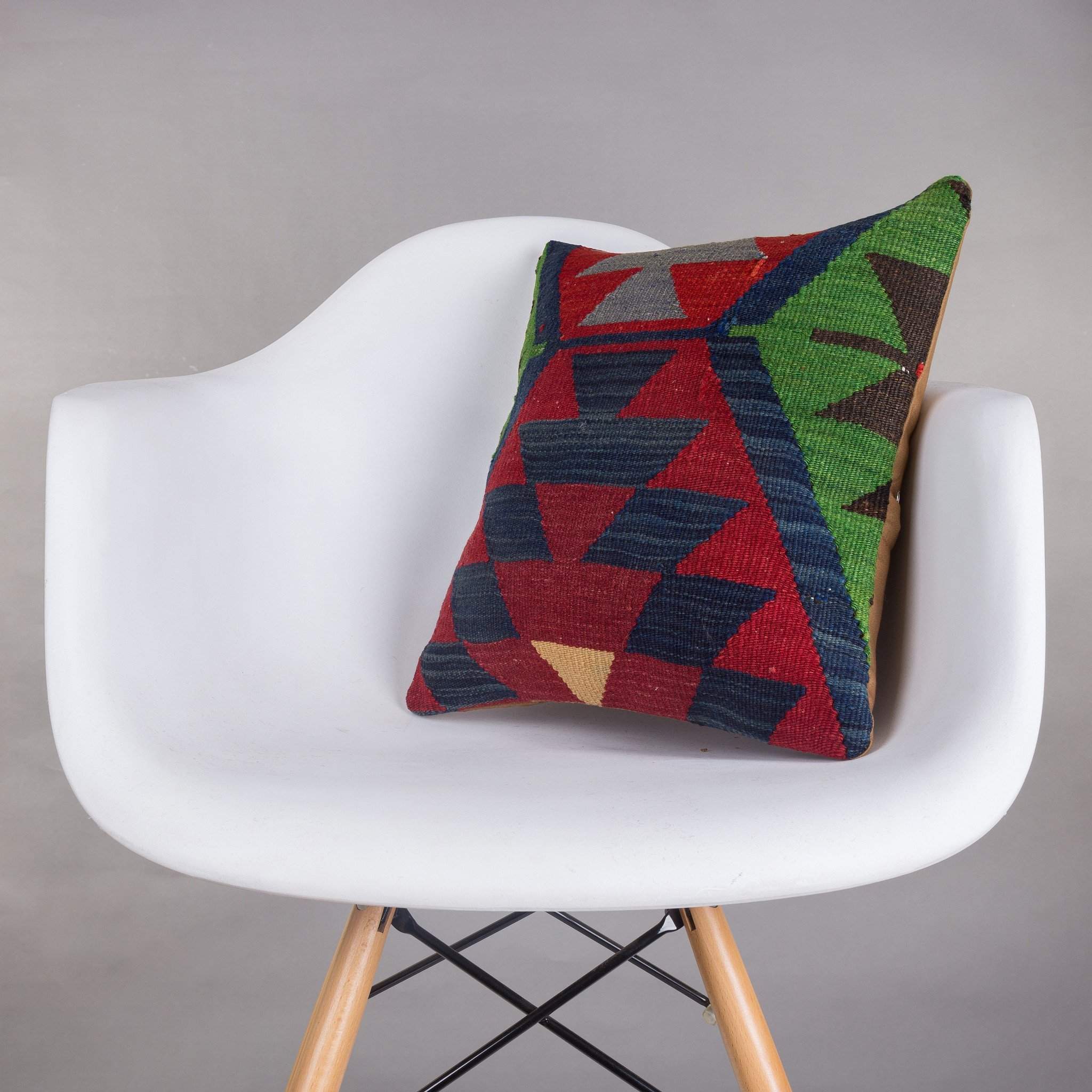 Chevron Multi Color Kilim Pillow Cover 16x16 5080 - kilimpillowstore
- 1
