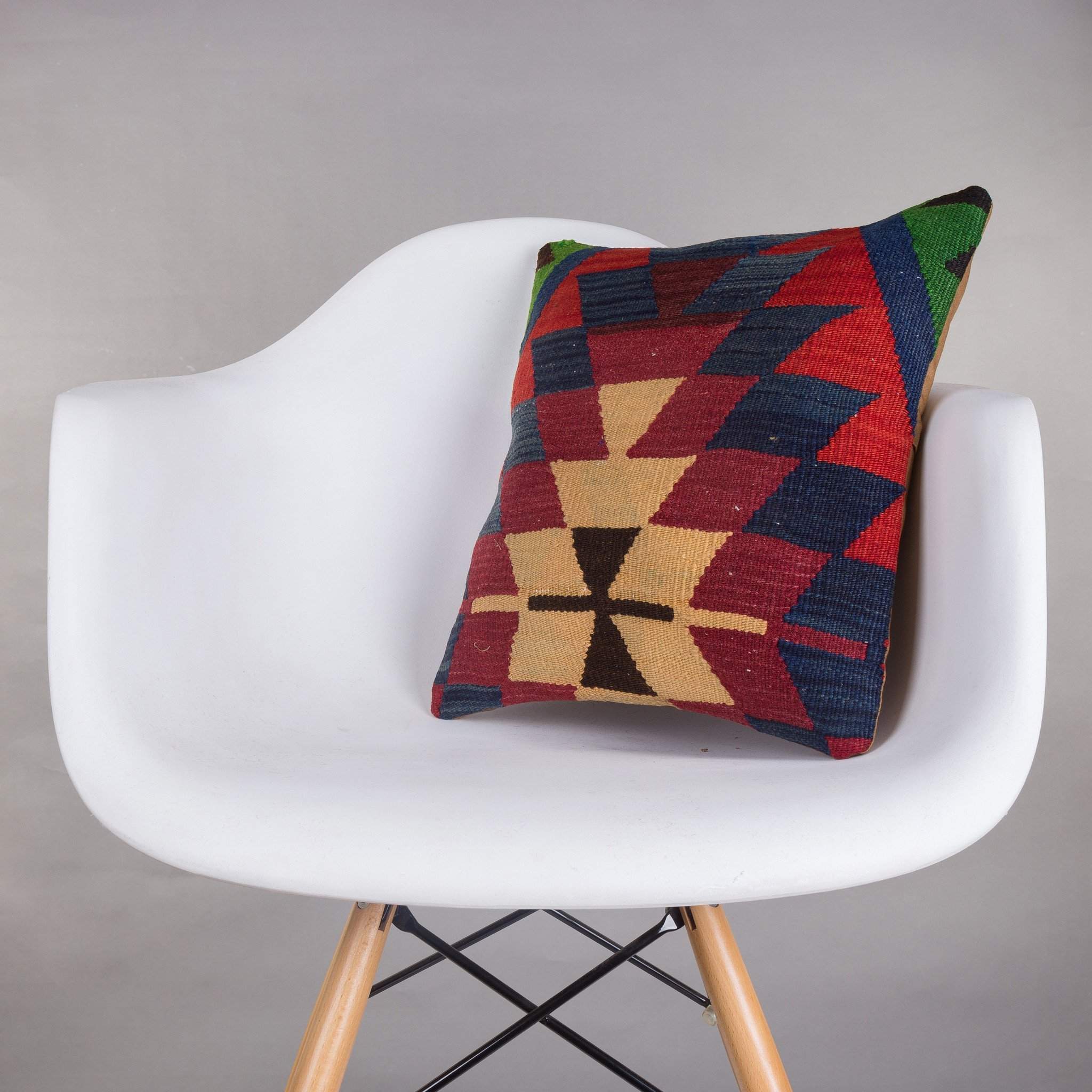 Chevron Multi Color Kilim Pillow Cover 16x16 5092 - kilimpillowstore
- 1
