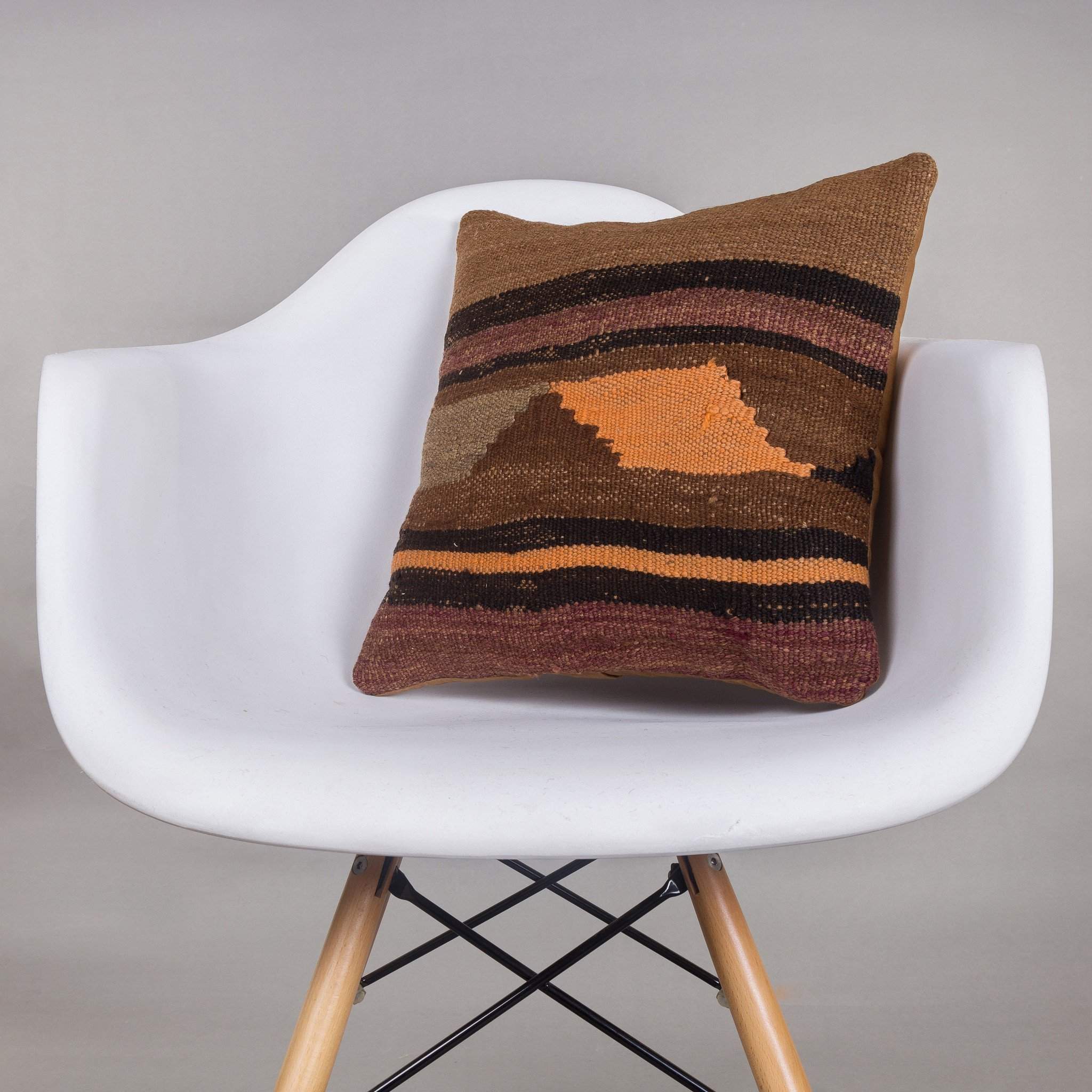 Geometric Brown Kilim Pillow Cover 16x16 4645 - kilimpillowstore
- 1