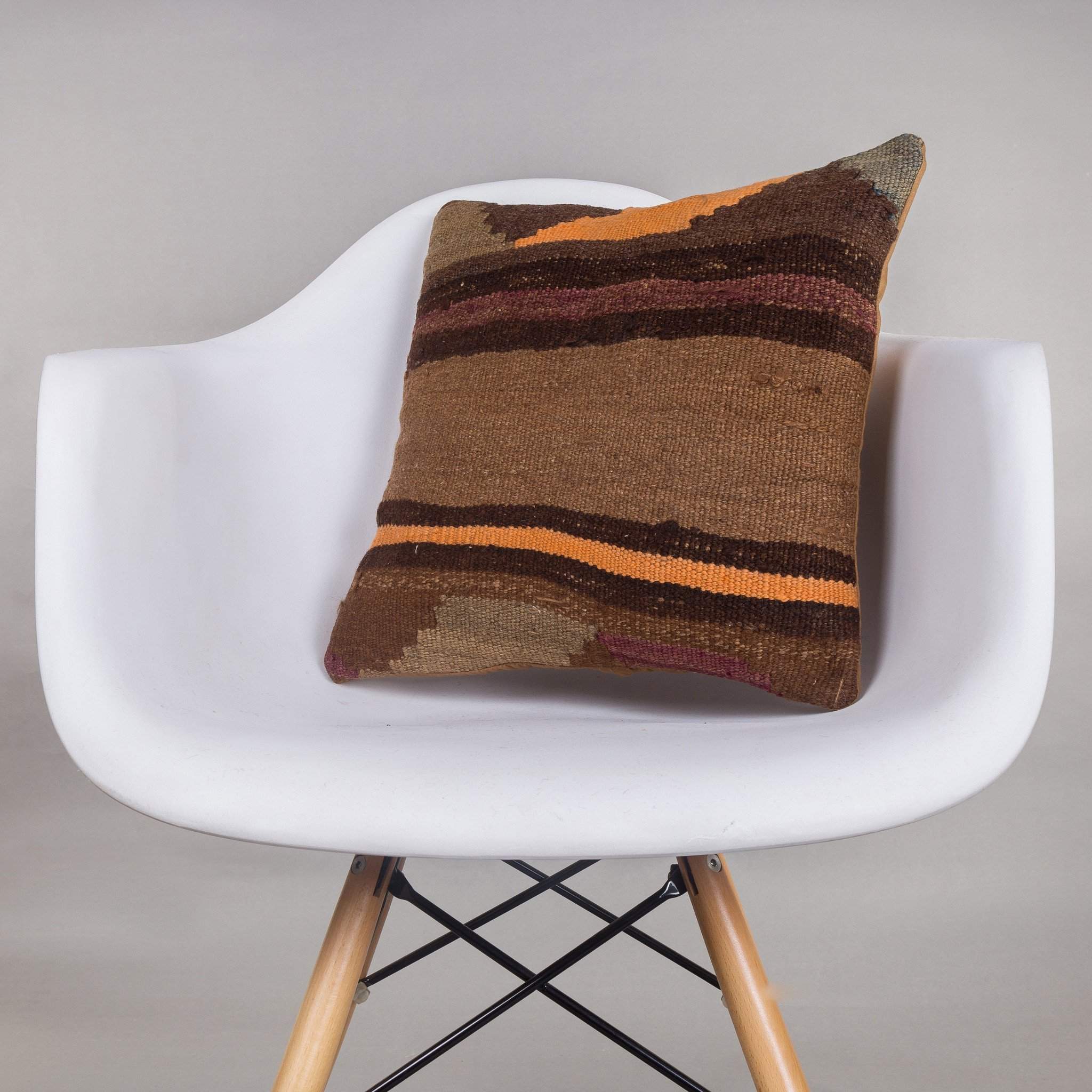 Geometric Brown Kilim Pillow Cover 16x16 4668 - kilimpillowstore
- 1