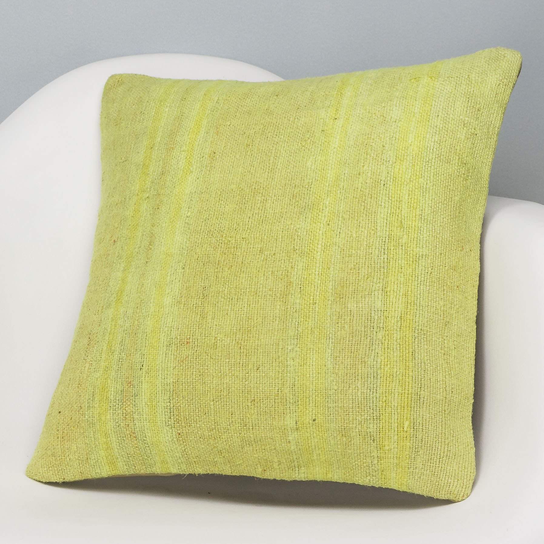 Plain Green Kilim Pillow Cover 16x16 2955 - kilimpillowstore
- 2