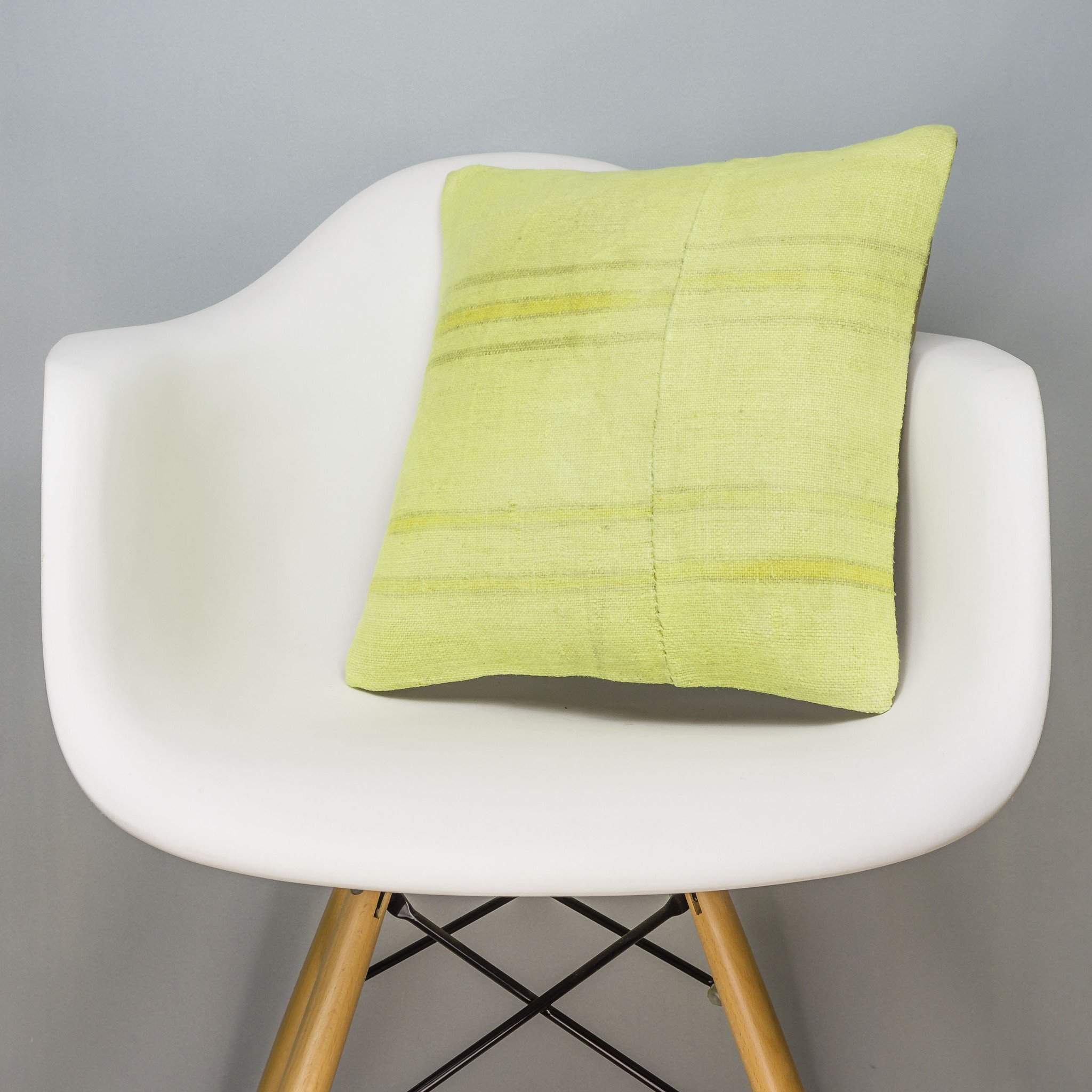 Plain Green Kilim Pillow Cover 16x16 2959 - kilimpillowstore
- 1