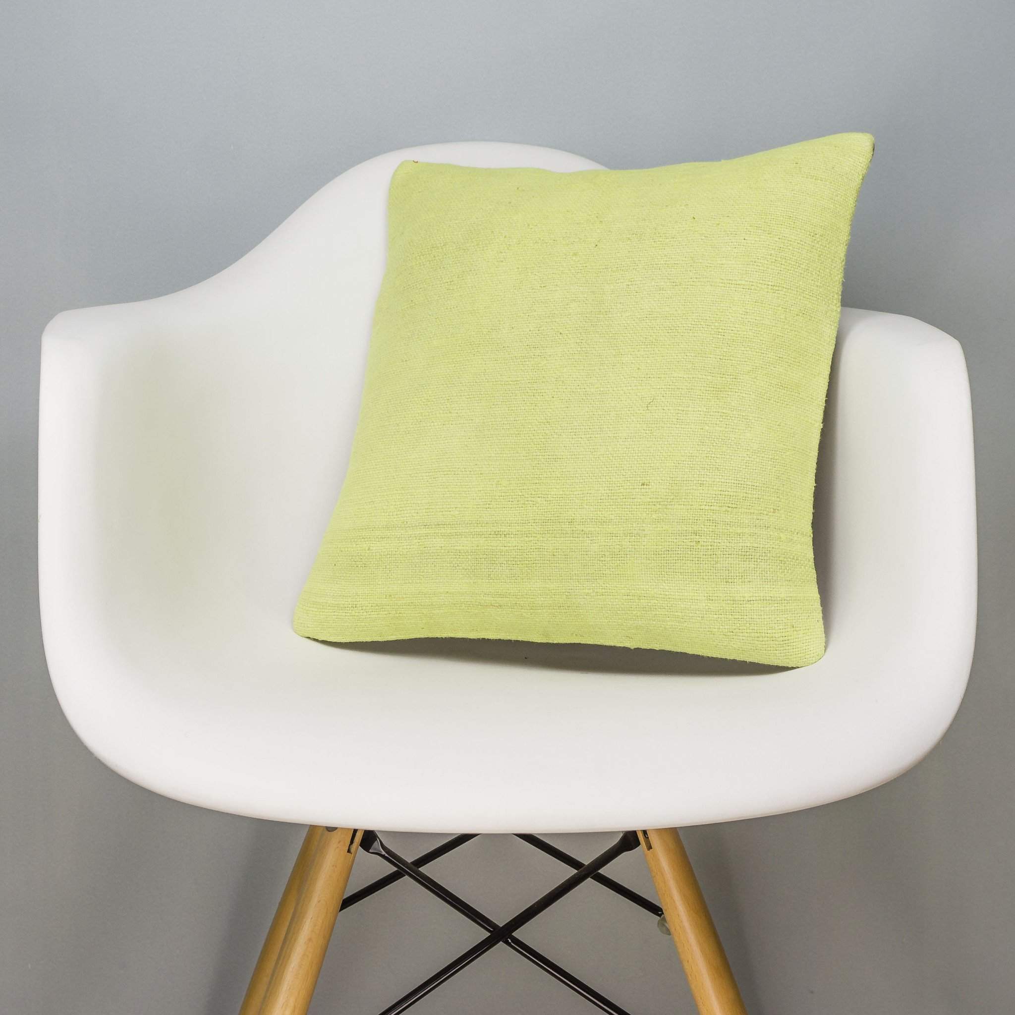 Plain Green Kilim Pillow Cover 16x16 2960 - kilimpillowstore
- 1
