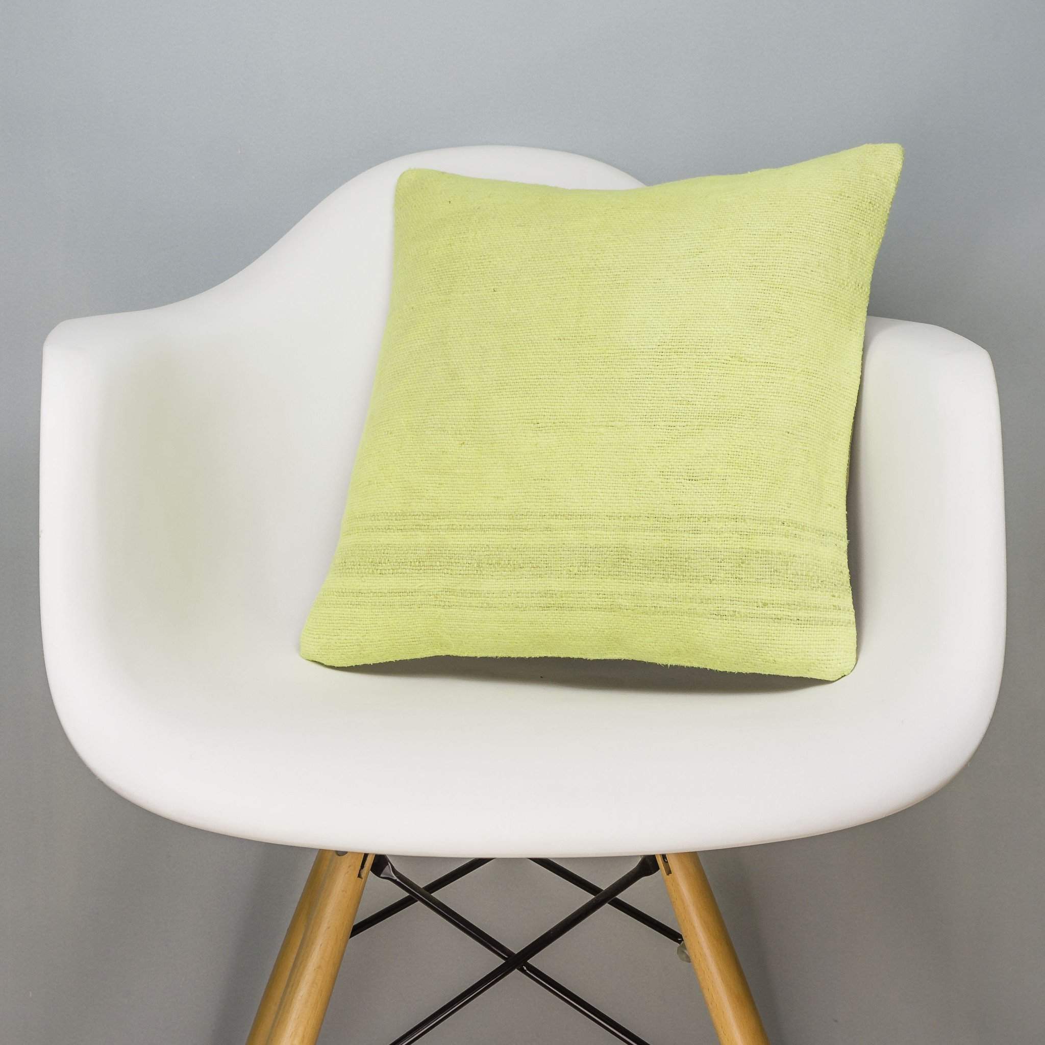 Plain Green Kilim Pillow Cover 16x16 2962 - kilimpillowstore
- 1