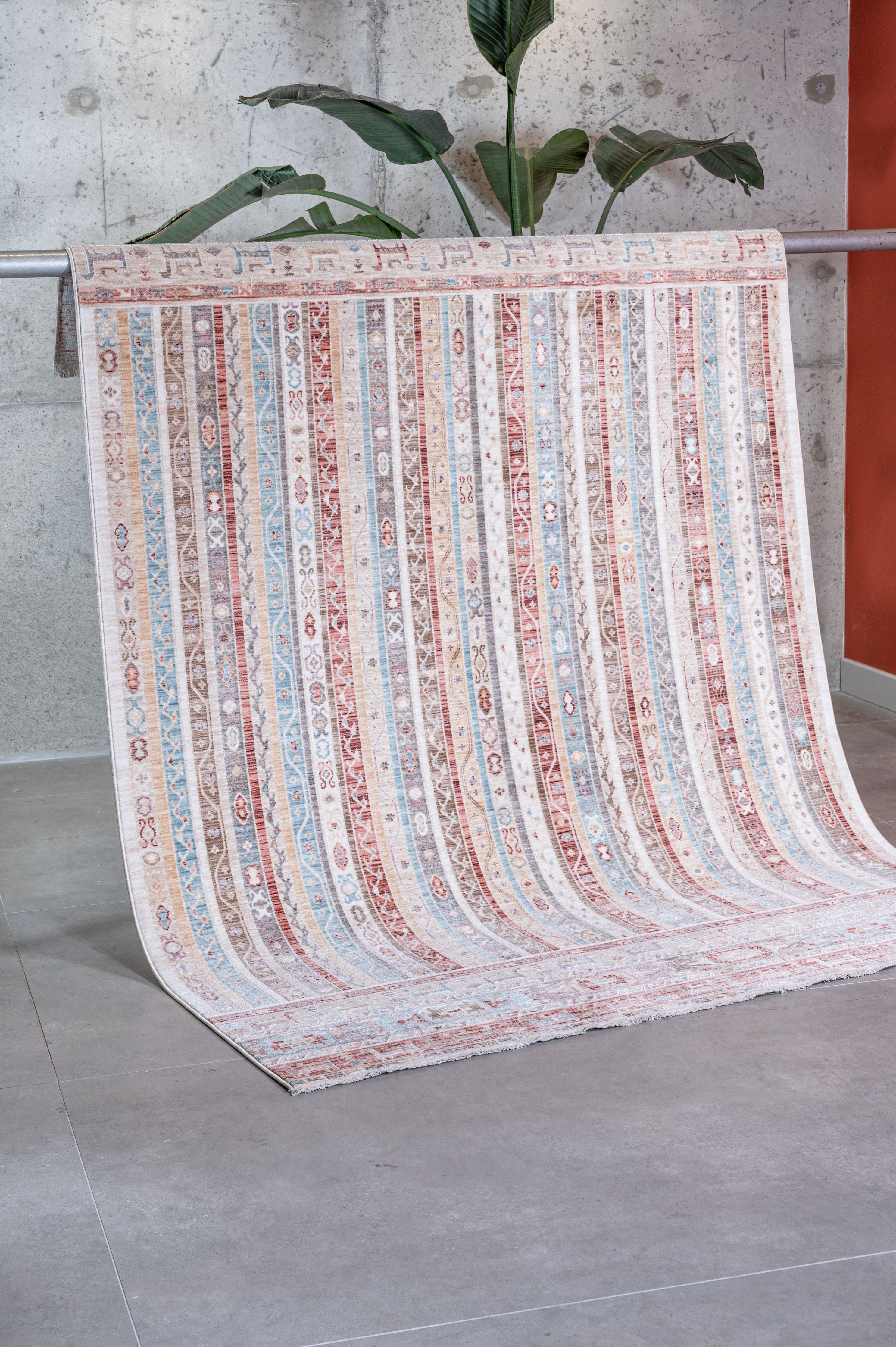 Ambiance 2951 Red - Machine-Made Carpet