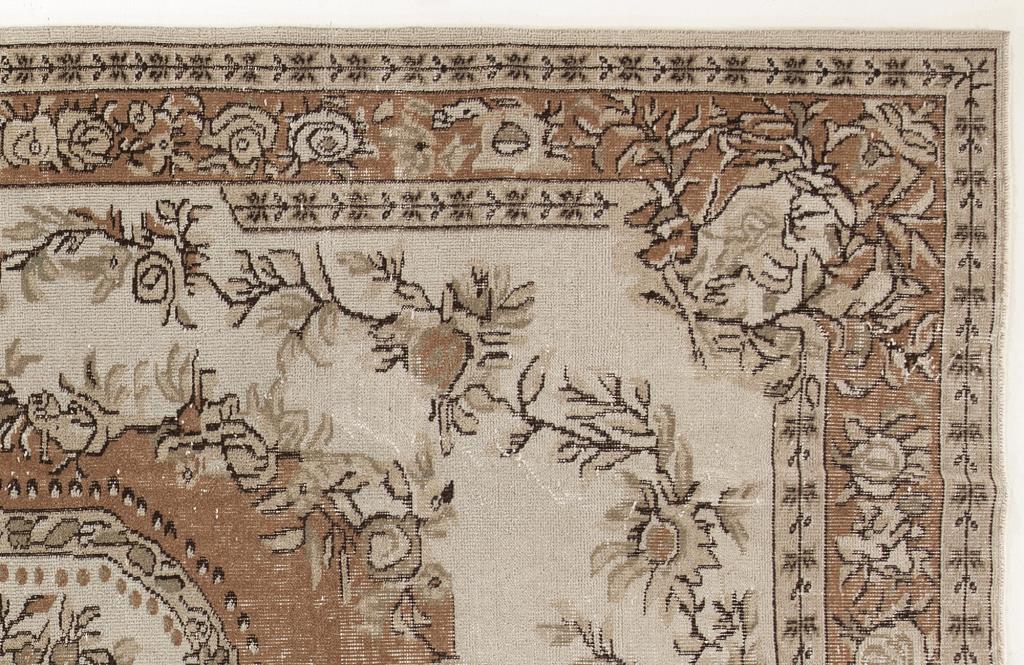 Apex Vintage Carpet Beige 4204 187 x 300 cm