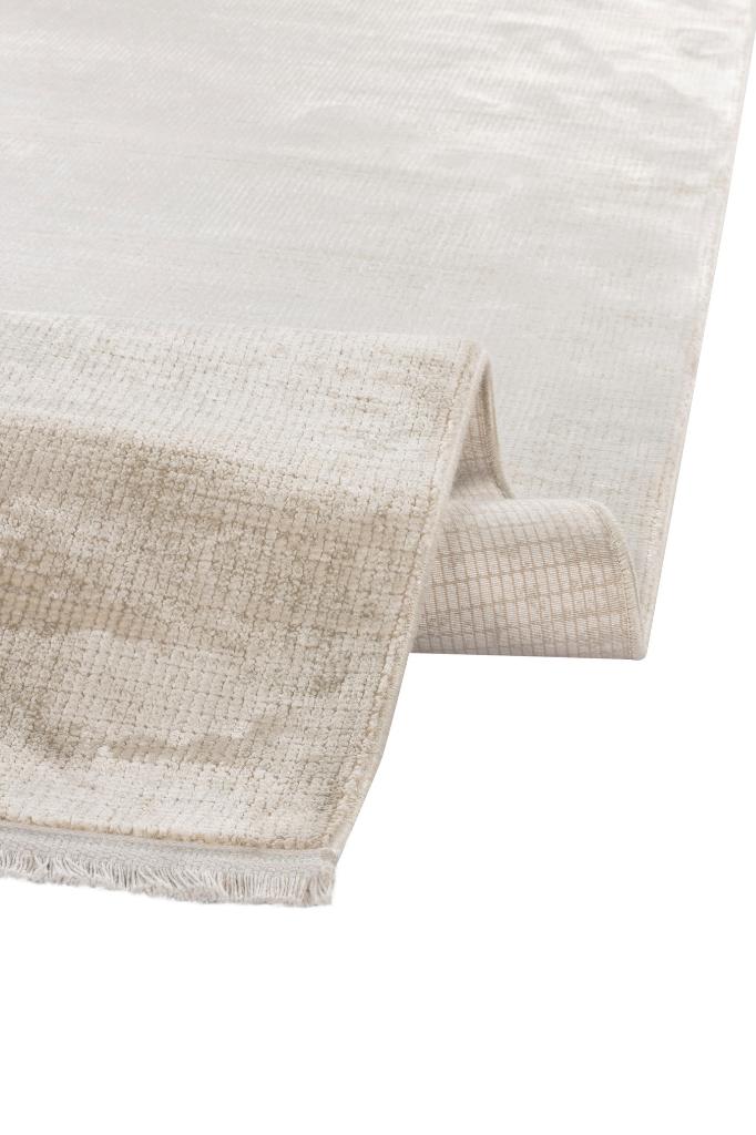 Aura 2816 Cream Machine Made Rug