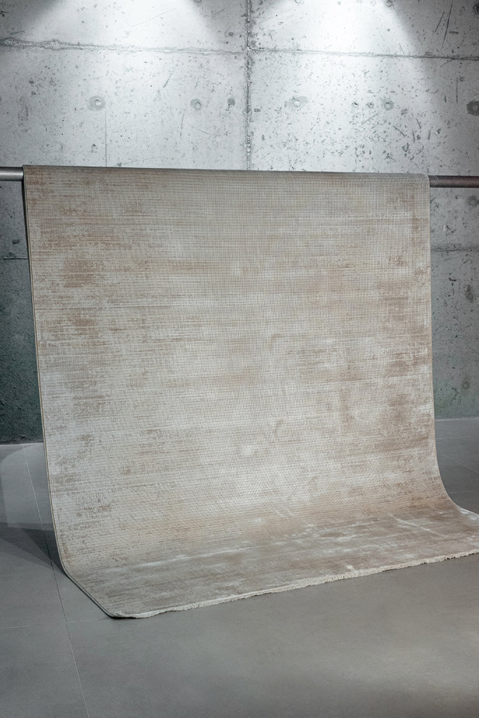 Aura 2816 Cream Machine Made Rug