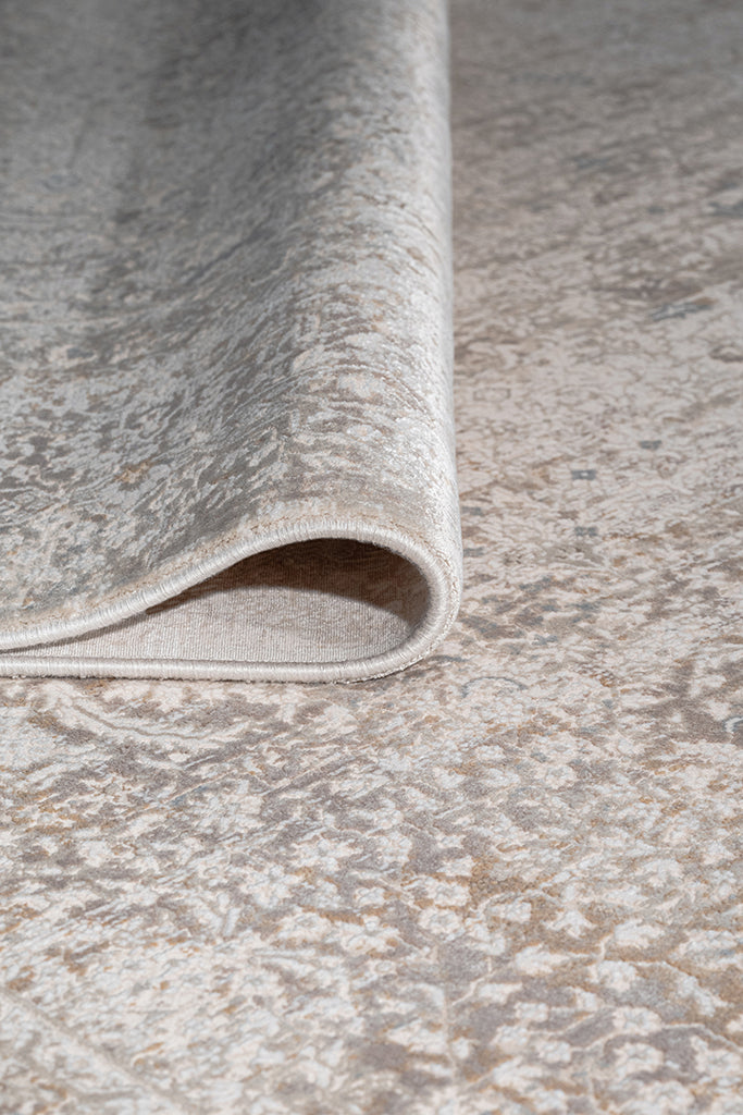 Aura 2845 Cream Machine Made Rug
