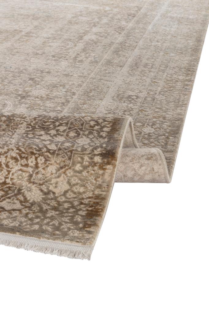 Aura 2845 Cream Machine Made Rug
