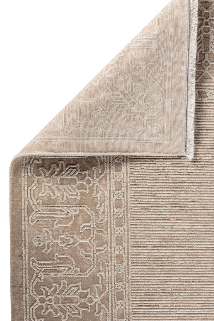 Aura 2855 Cream Machine Made Rug