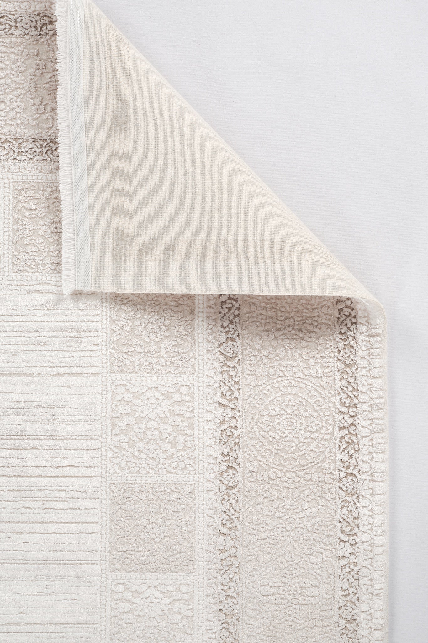 Marea 8821MA Vizon - Machine-Made Carpet