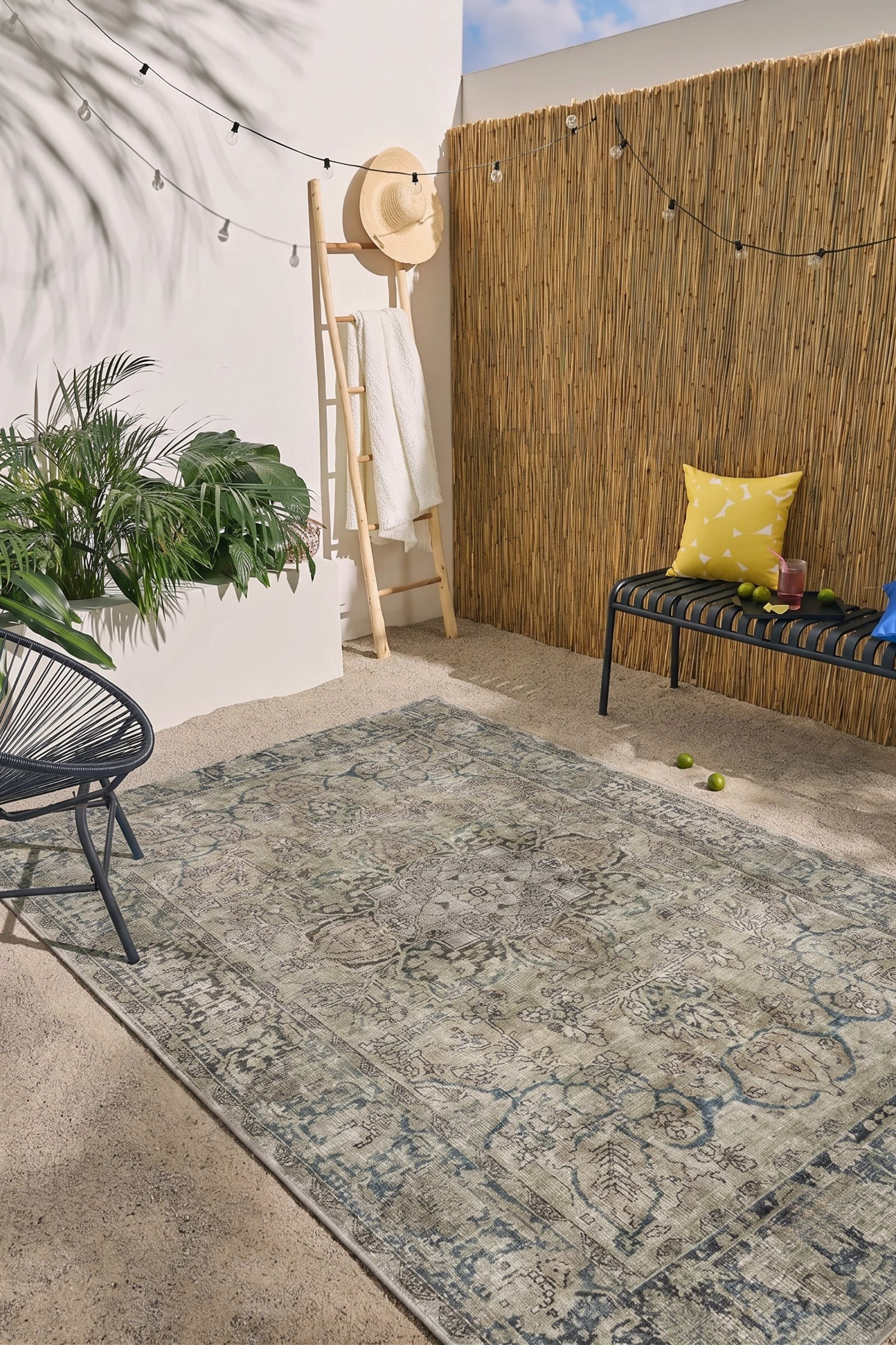 Velora 3031 - Decorative Machine-Woven Rug