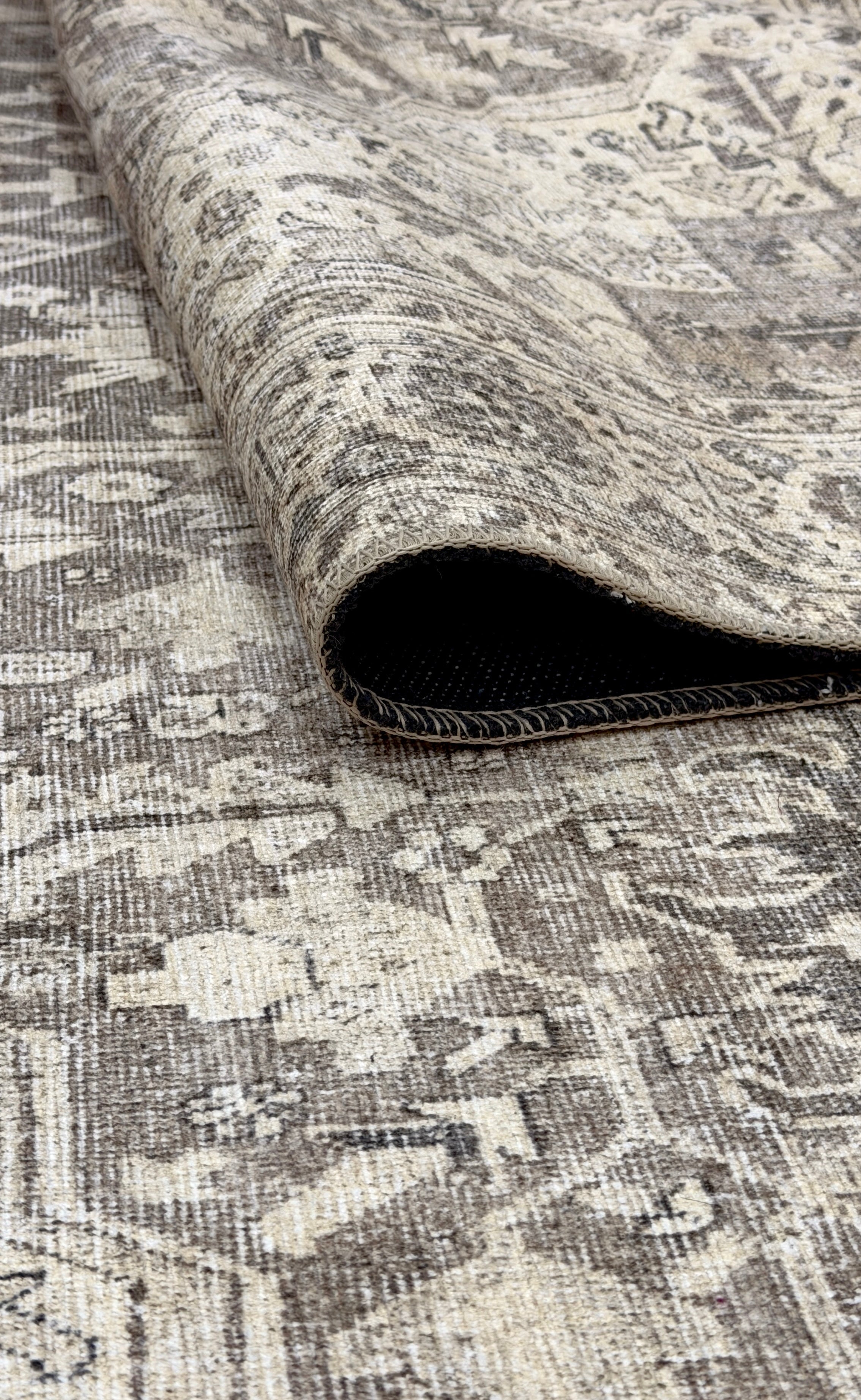 Velora 3044 - Decorative Machine-Woven Rug